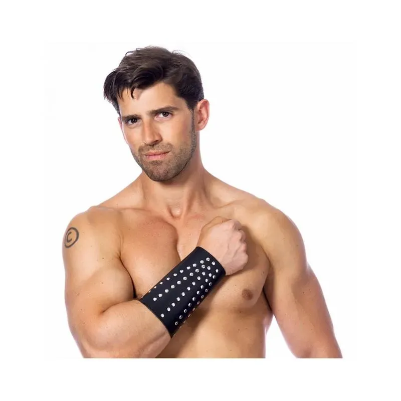 Muñequera Cuero con Tachuelas Ajustable – BDSM/Accesorios