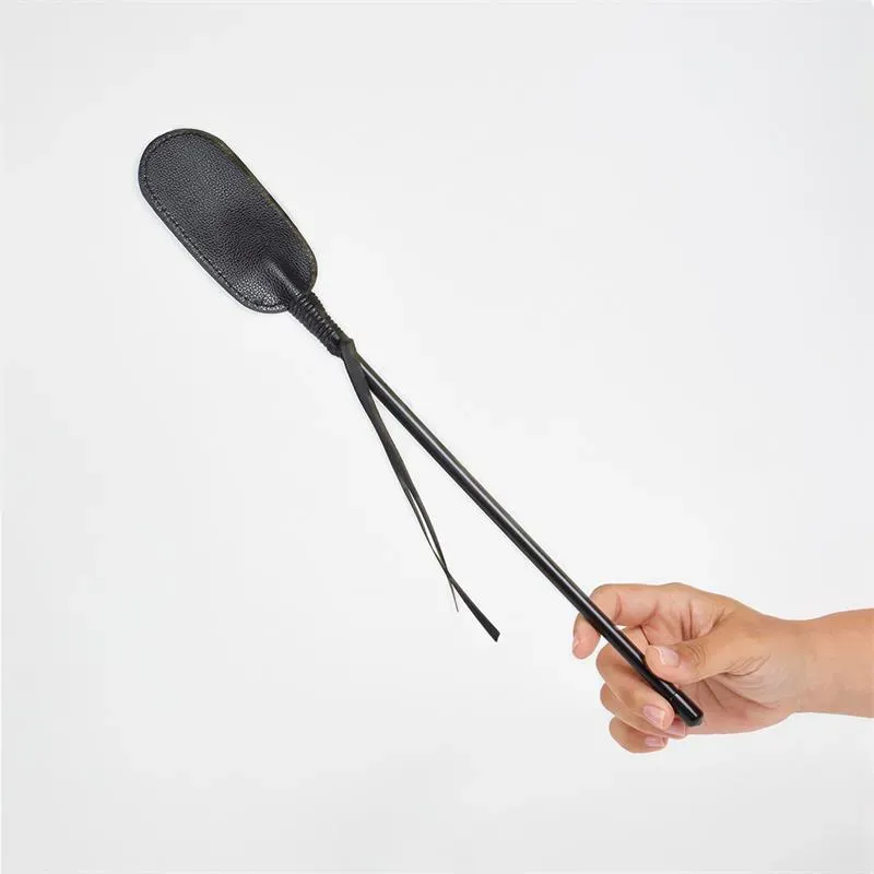 Fusta con forma ovalada de cuero sintético – Fustas, Floggers y Palas