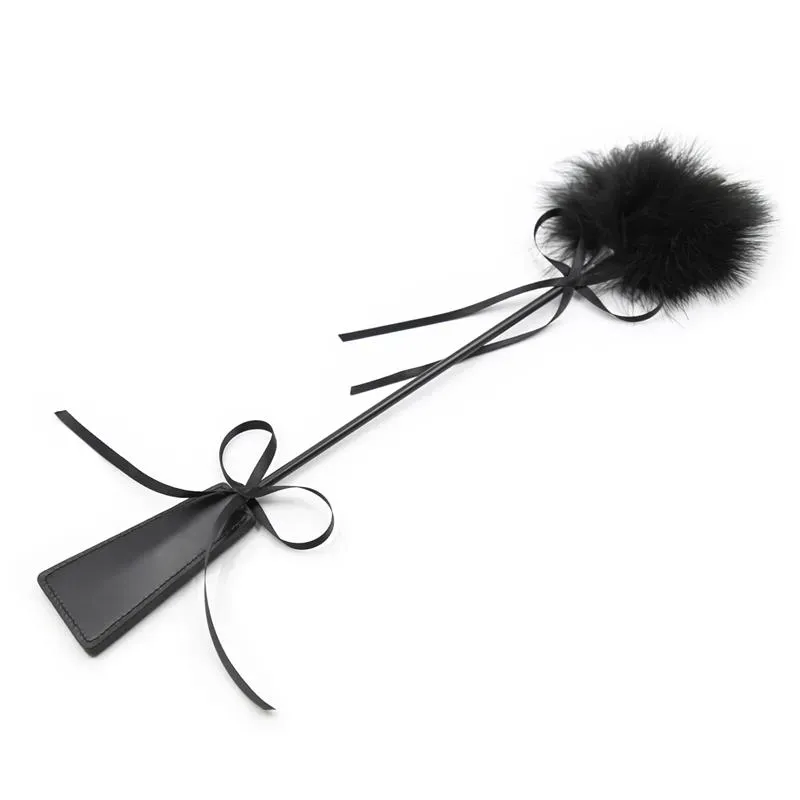 Plumero y Fusta 2 en 1 49 cm Negro – Fustas, Floggers y Palas