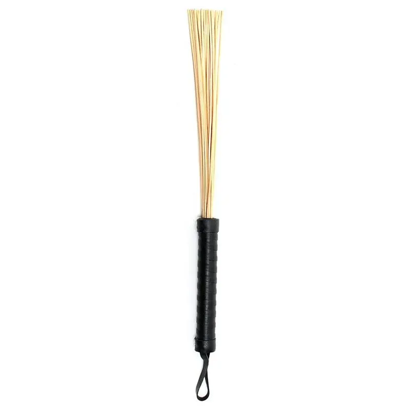 Flogger con tiras de ratán – Fustas, Floggers y Palas