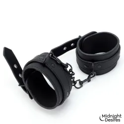 Set de Restricciones con Esposas y Collar con Correa