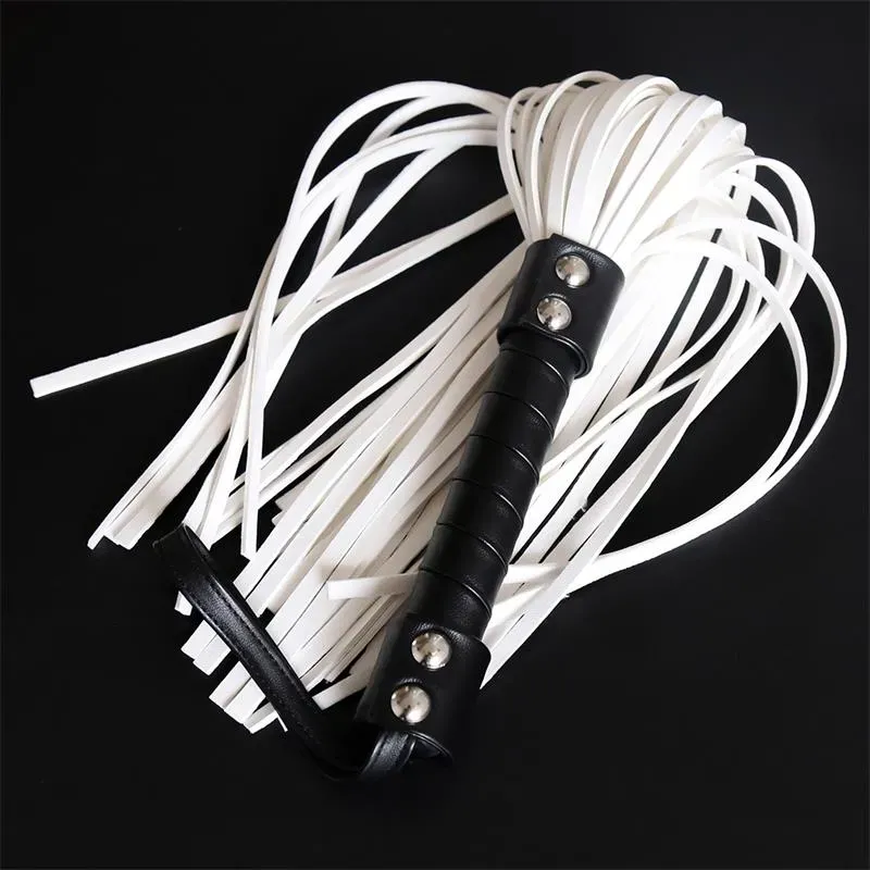 Flogger con Doble Remache 44 cm – Fustas, Floggers y Palas